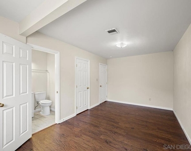 4148 Cole Way - Photo Thumbnail 16