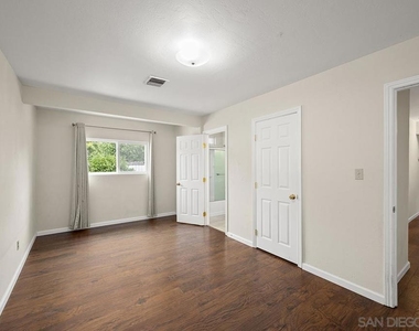 4148 Cole Way - Photo Thumbnail 15
