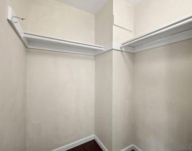 4148 Cole Way - Photo Thumbnail 18