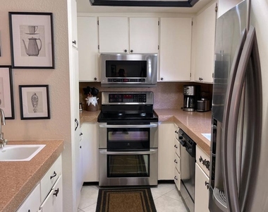 494 E Calle Begonia - Photo Thumbnail 7