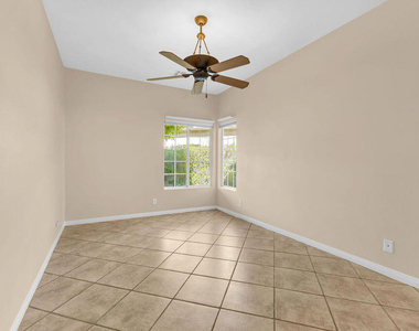 79851 Carmel Valley Avenue - Photo Thumbnail 17
