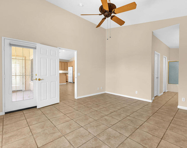 79851 Carmel Valley Avenue - Photo Thumbnail 14