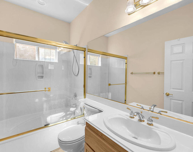 79851 Carmel Valley Avenue - Photo Thumbnail 21
