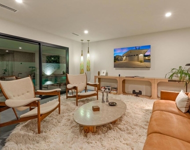 2063 S Broadmoor Drive - Photo Thumbnail 60