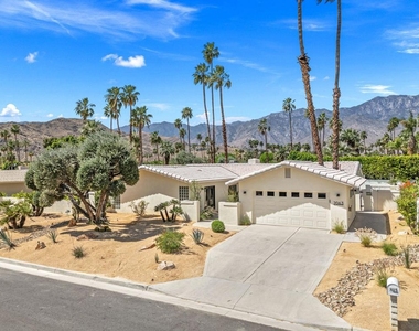 2063 S Broadmoor Drive - Photo Thumbnail 5