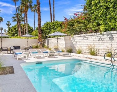 2063 S Broadmoor Drive - Photo Thumbnail 46