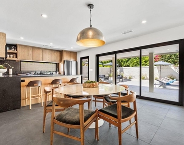 2063 S Broadmoor Drive - Photo Thumbnail 13