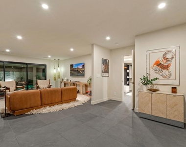 2063 S Broadmoor Drive - Photo Thumbnail 59