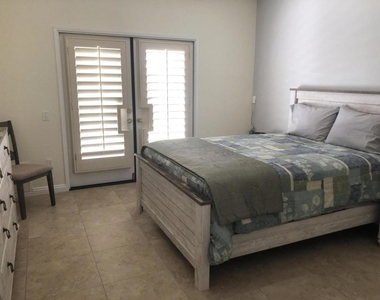 78989 Apricot Lane - Photo Thumbnail 9