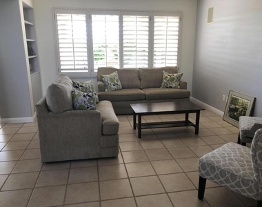 78989 Apricot Lane - Photo Thumbnail 2