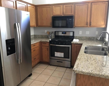 78989 Apricot Lane - Photo Thumbnail 5