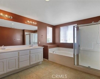 235 Peregrine Lane - Photo Thumbnail 16