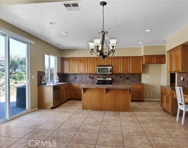 235 Peregrine Lane - Photo Thumbnail 5
