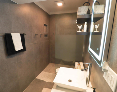 9639 Spyglass Avenue - Photo Thumbnail 7