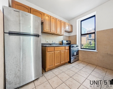 182 Havemeyer Street - Photo Thumbnail 2