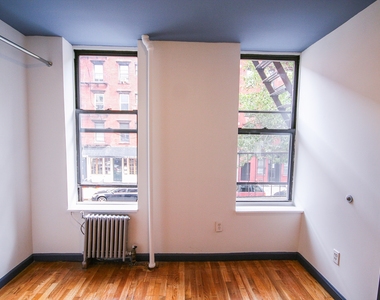 East 5th Street - Photo Thumbnail 4
