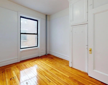 West 146 Street - Photo Thumbnail 9