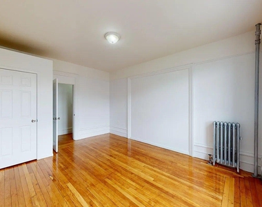 West 146 Street - Photo Thumbnail 14