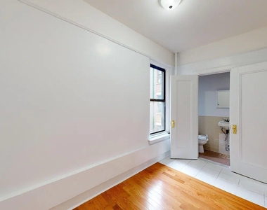 West 146 Street - Photo Thumbnail 6