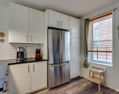 715 Ocean Parkway - Photo Thumbnail 4