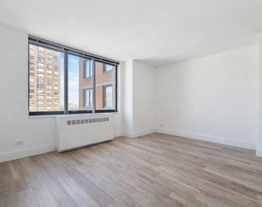 1735 York Avenue - Photo Thumbnail 5