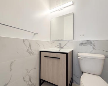 1735 York Avenue - Photo Thumbnail 7