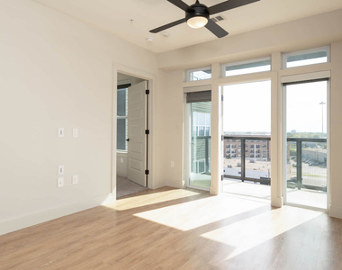 2900 Canton St - Photo Thumbnail 10