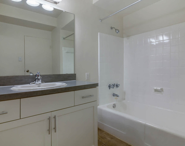 1500 Massachusetts Avenue Nw - Photo Thumbnail 17