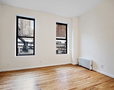 Lexington Avenue - Photo Thumbnail 3