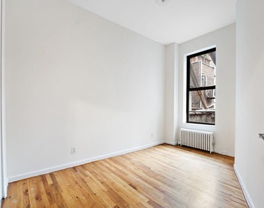 Lexington Avenue - Photo Thumbnail 4