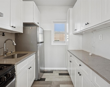 23 Troy Avenue - Photo Thumbnail 4