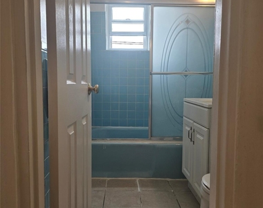 83-36 Beverly Road - Photo Thumbnail 6