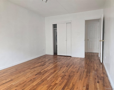 83-36 Beverly Road - Photo Thumbnail 8
