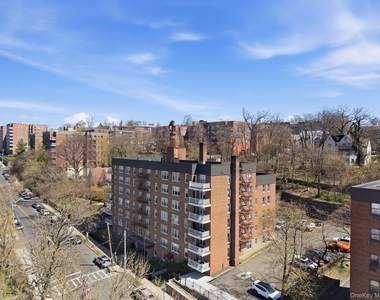 250 N Broadway - Photo Thumbnail 22
