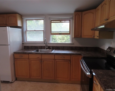 120 Cerny Place - Photo Thumbnail 3