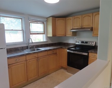 120 Cerny Place - Photo Thumbnail 4