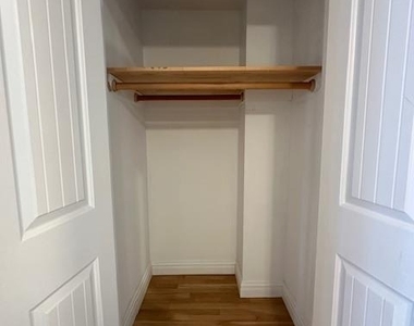 125 E Broadway - Photo Thumbnail 16