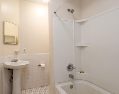 144 Saint James Street - Photo Thumbnail 13