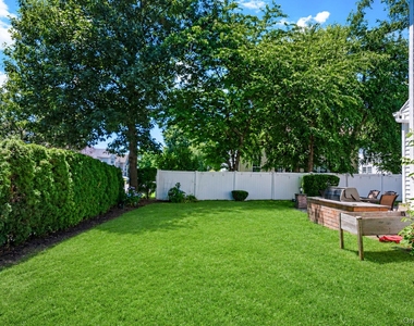 101 Raspberry Court - Photo Thumbnail 5