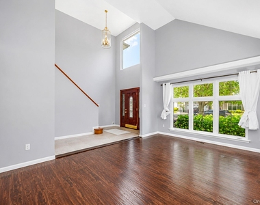 101 Raspberry Court - Photo Thumbnail 9