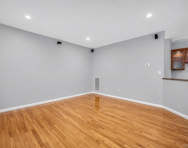 101 Raspberry Court - Photo Thumbnail 16