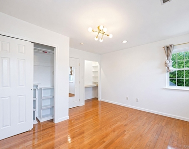 101 Raspberry Court - Photo Thumbnail 27