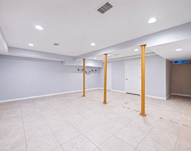 101 Raspberry Court - Photo Thumbnail 36