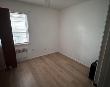 10324 121st Street - Photo Thumbnail 11