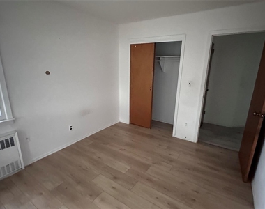 10324 121st Street - Photo Thumbnail 13