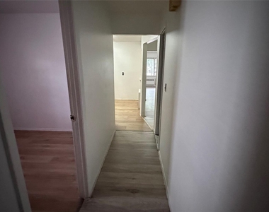 10324 121st Street - Photo Thumbnail 19
