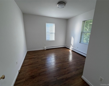 22 John Street - Photo Thumbnail 7