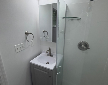 22 John Street - Photo Thumbnail 13