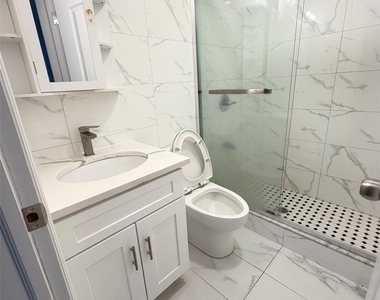 8748 78th Street - Photo Thumbnail 12