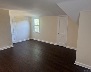 27 Keogh Lane - Photo Thumbnail 10